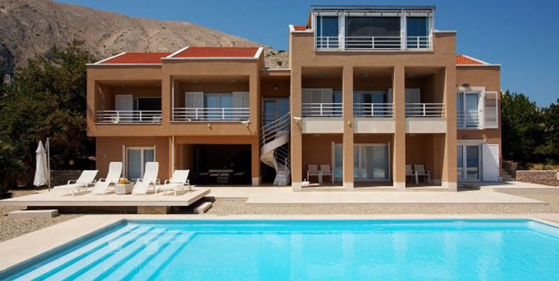 Eine einzigartige, moderne Villa mit Pool