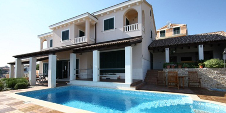 Schöne Villa in der Nähe von Trogir  (10)