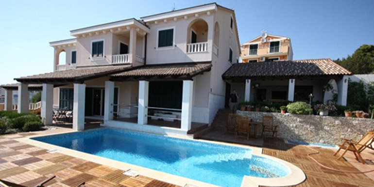 Schöne Villa in der Nähe von Trogir  (3)