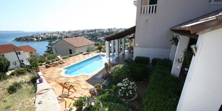 Schöne Villa in der Nähe von Trogir  (7)