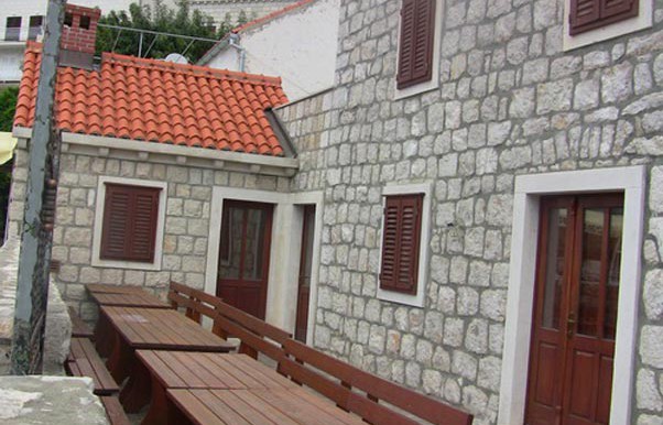 Steinhaus-in-die-Nähe-von-Dubrovnik-(13)