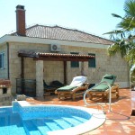 Wunderschöne-Villa-mit-Pool-in-der-Nähe-von-Split